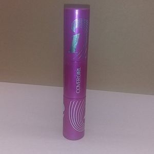 COVERGIRL Bombshell Curvaceous